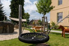 Kinderparadies-im-Garten
