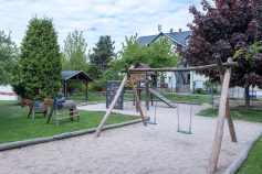 Garten-und-Spielbereich
