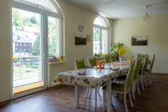 Essbereich-mit-Balkon
